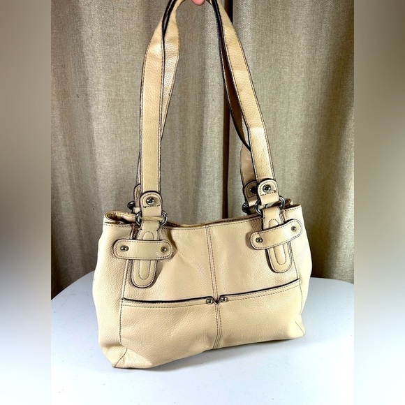 Tignanello beige shoulder bag - Picture 1 of 10